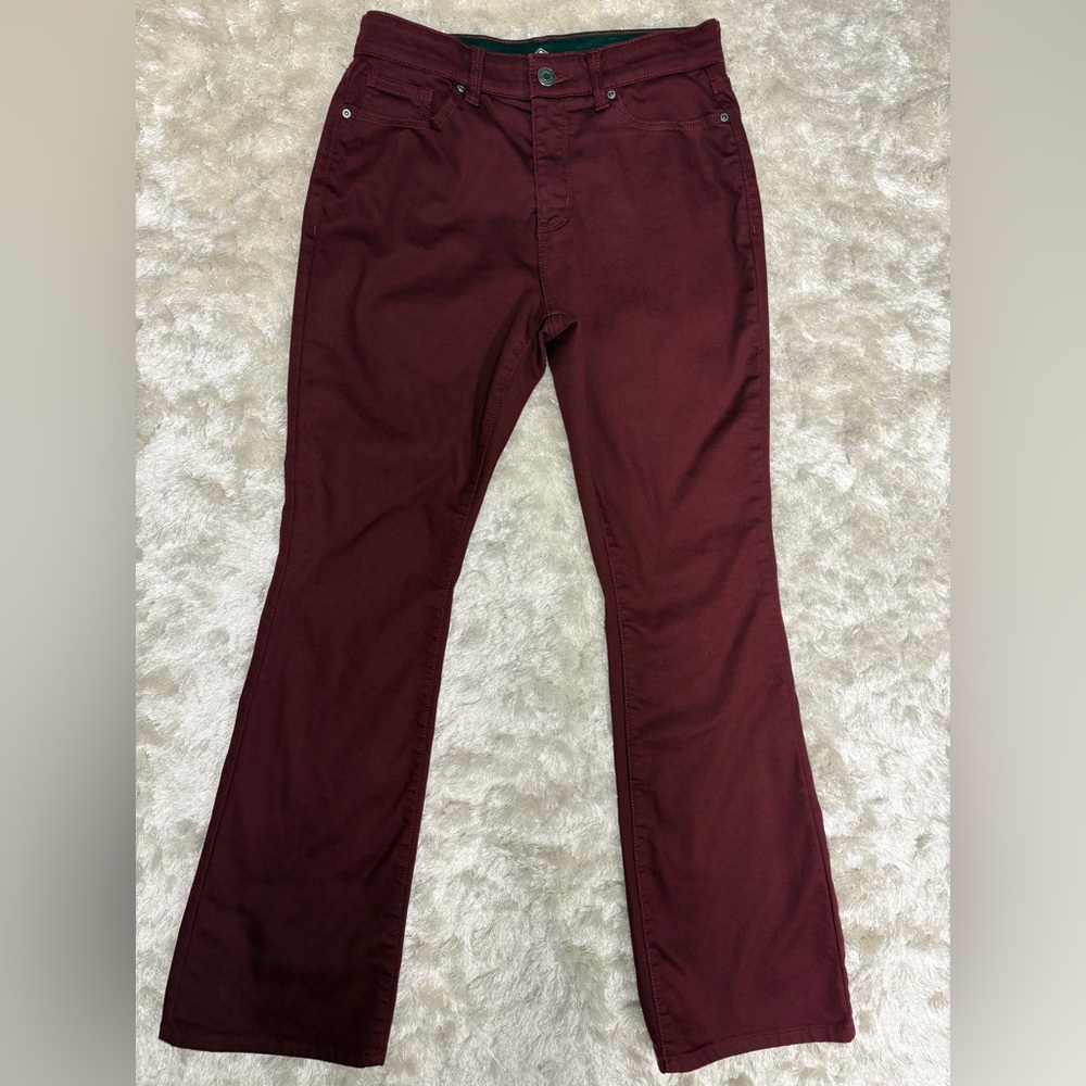 St. John’s Bay-Women’s High Rise Burgundy Flare Jeans- Like new condition